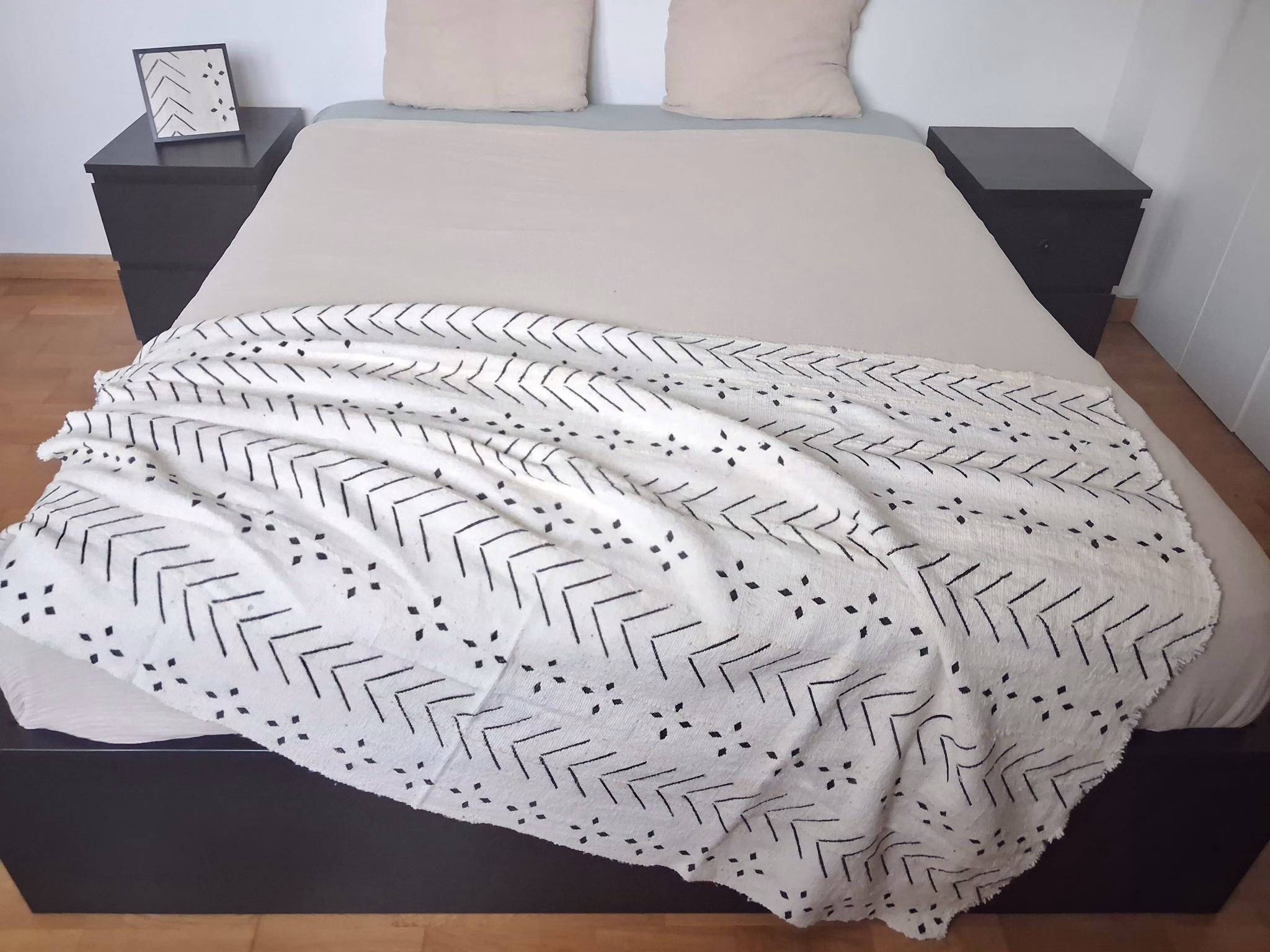 tissu bogolan coton tissé utilisé en jeté de lit