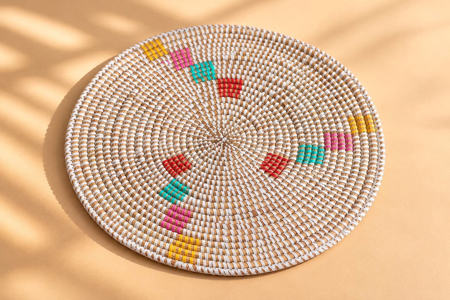 Dessous de plat artisanal multicolore en osier – 37 cm